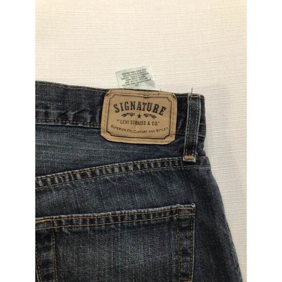 Signature Levis Strauss Jeans Mens 32x30 Blue Dark Wash Cotton Stretch Slim Fit - Picture 9 of 9